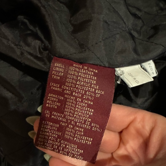 Vintage luxe black leather jacket with faux fur - Picture 8 of 10